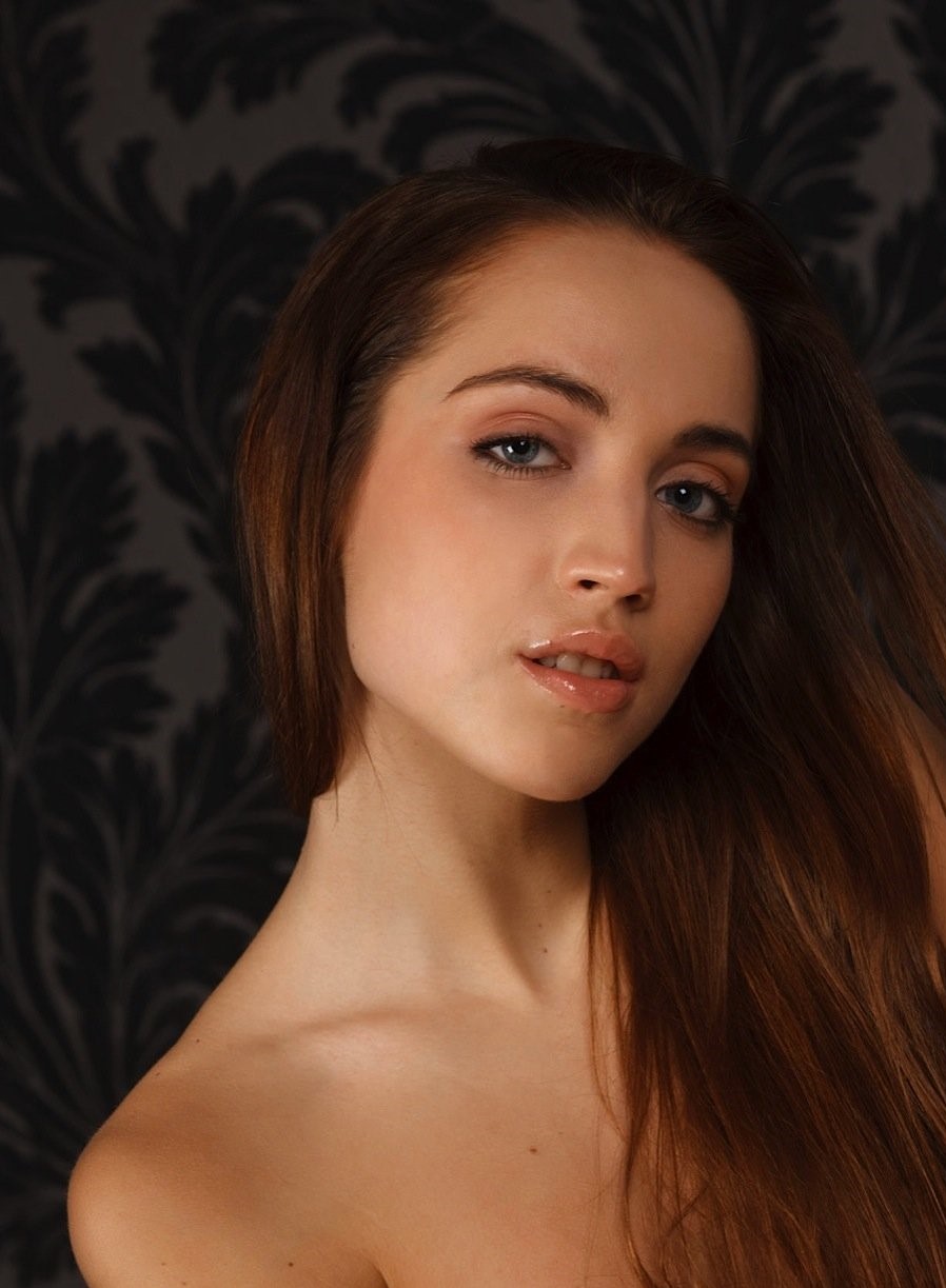 Леночка проститутка у метро 